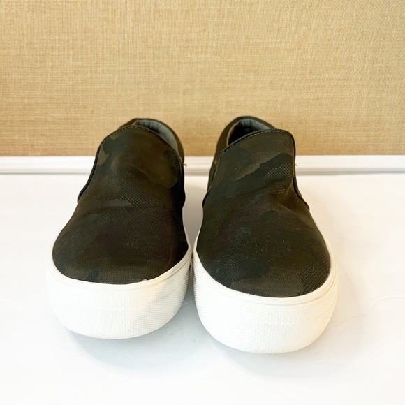 Steve Madden GILLS PLATFORM SLIP-ON SNEAKER Camouflage Size 8.5 - Picture 4 of 10